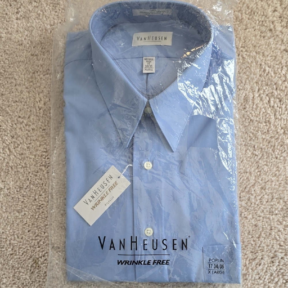 Van Heusen Men's Light Blue Wrinkle-Free Dress Shirt